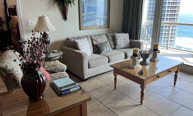 Pensacola Beach Condominio | Stunning Gulf View at Portofino