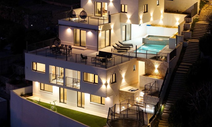 Celina Casa | Impresionante casa en Celina