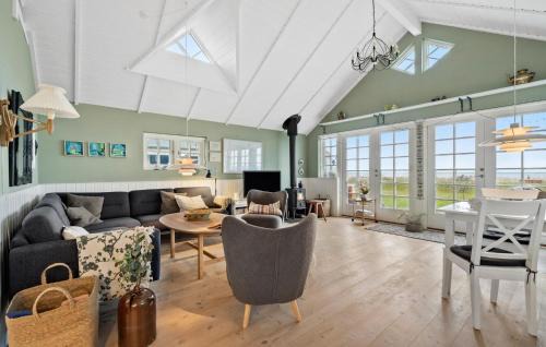 Juelsminde Casa | Stunning Home In Juelsminde With Wifi