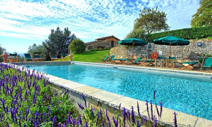 San Donato in Collina Villa | Casa de vacaciones privada con WIFI, piscina privada, A/C, TV, vista panorámica, cerca de Florencia