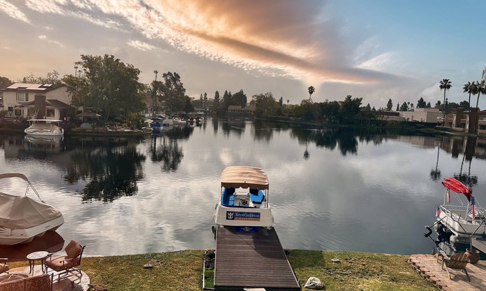 Lake Forest Casa | Stunning Lake Forest Estate by Private Lake 4 Bedroom Home with Enchanting Views
