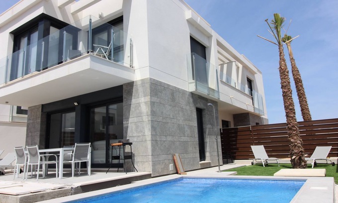 Lo Rufete Villa | Magnífica casa nueva con piscina privada ubicada en el golf de Vistabella