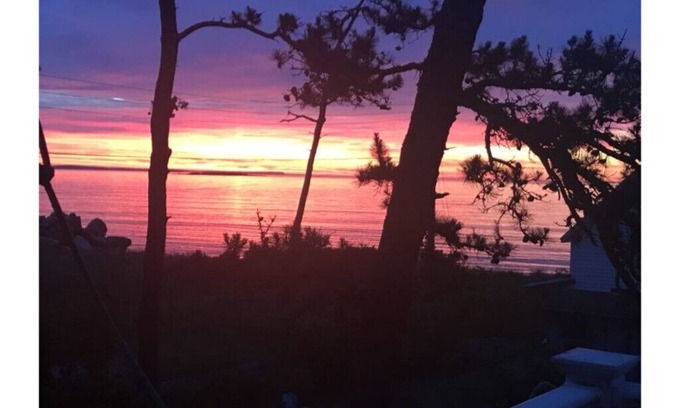 Camp Ellis Casa | Stunning ocean few with private yard and pathway to the beach!