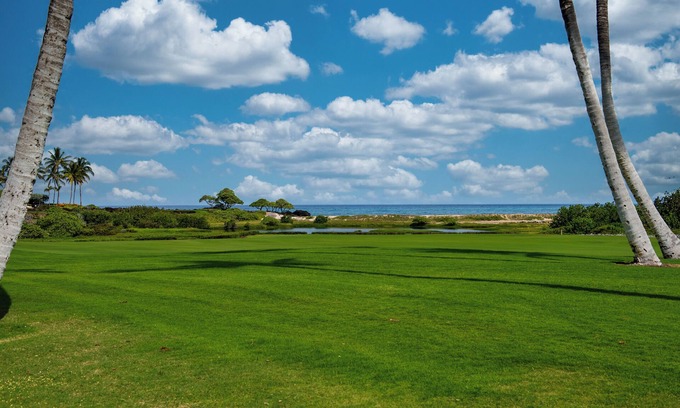 Kaupulehu Condominio | Impresionantes vistas al mar desde el decimoctavo fairway en Hualalai Resort