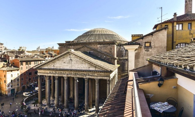 Rione VIII Sant'Eustachio Apartamento | Fantástica terraza con vistas al Panteón.