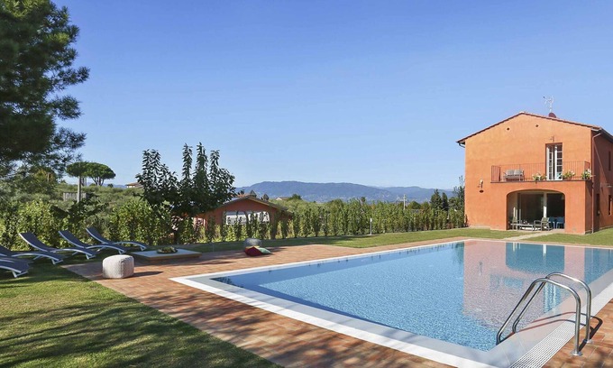 Colle di Compito Villa | Estupenda casa de vacaciones privada con piscina privada, A/C, WIFI, TV, balcón, cerca de Lucca