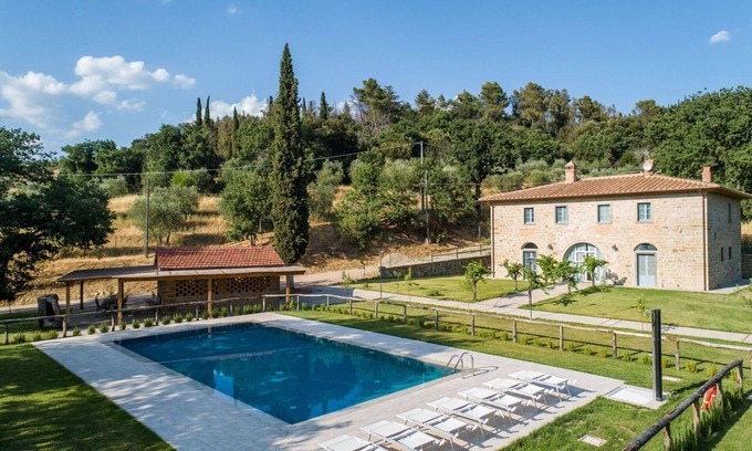 Montecchio Villa | Preciosa casa de vacaciones privada con piscina privada, WIFI, A/C, TV, patio, cerca de Cortona