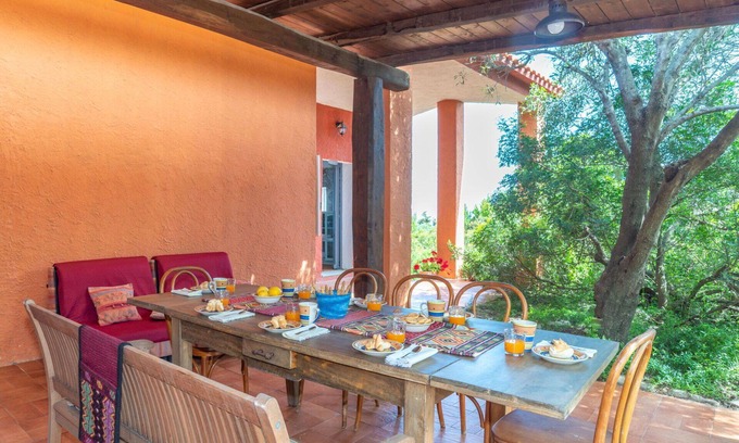 Paduledda Villa | Estupenda casa de vacaciones privada con A/C, piscina privada, WIFI, TV, terraza, vista panorámica