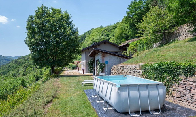 Bossolasco Casa | Estupenda casa de vacaciones privada con piscina privada, WIFI, TV, patio y mascotas permitida