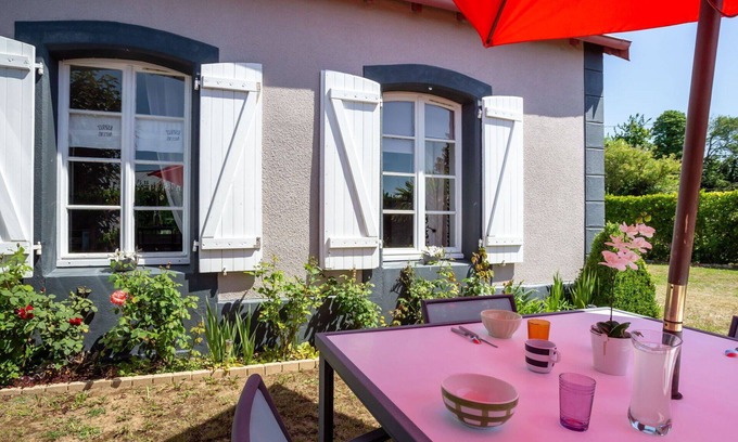 Champeaux Casa | Estupenda casa de vacaciones privada para 4 personas con TV y terraza