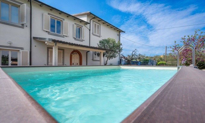 Fucecchio Casa | Casa de vacaciones privada con piscina privada, WIFI, A/C, TV, mascotas permitida, vista panorámica