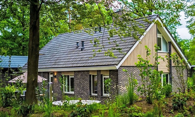 Bosgebied Hoenderloo Casa | Maravillosa casa de vacaciones privada para 10 personas con piscina, WIFI, TV y terraza
