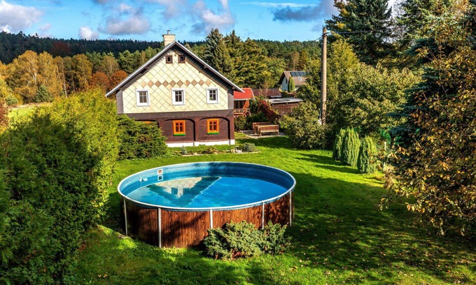 Kamen Villa | Estupenda casa de vacaciones privada para 6 personas con WIFI, piscina privada, TV y patio