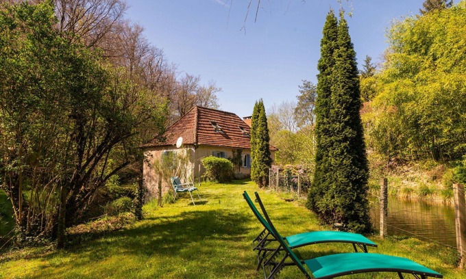 Teyssieu Casa | Estupenda casa de vacaciones privada para 4 personas con TV, terraza y mascotas permitida