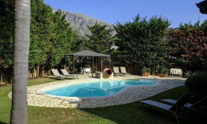 Cinisi Villa | Maravillosa casa de vacaciones privada para 7 personas con piscina privada, A/C, WIFI, TV y patio