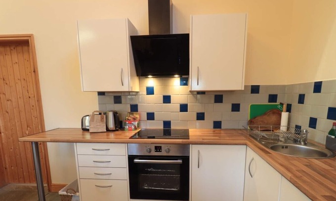 Carnforth Casa | Stunning rural cottage. Home from home. Dogs welcome.