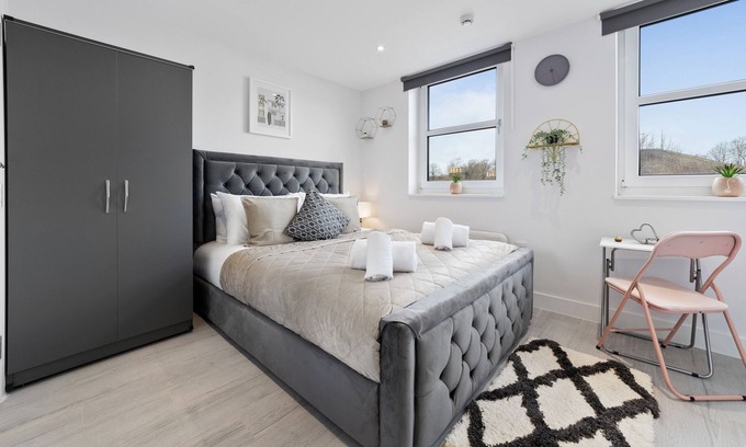 Penge Apartamento | Stunning Serviced Room Crystal Palace London SE20