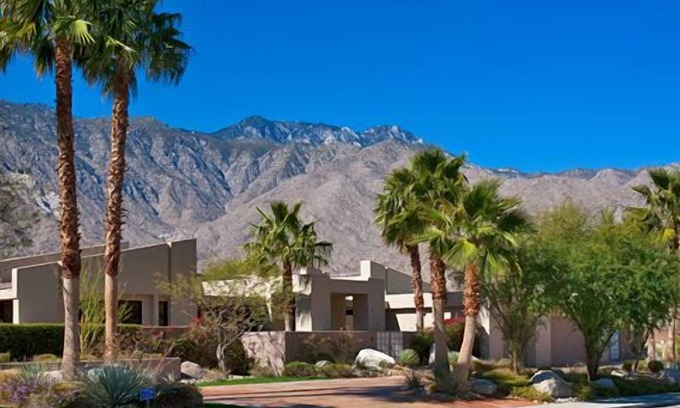 Palm Springs Casa | Impresionante Stan Sackley Desert Contemporary Vacation Home