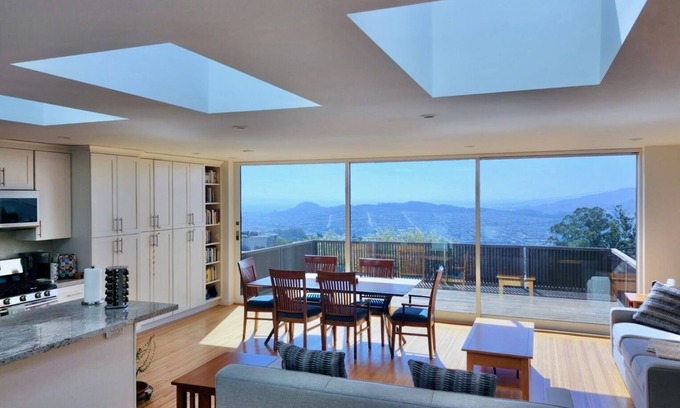 Miraloma Park Casa | Stunning Upper Noe Valley luxury home w/ Bay views