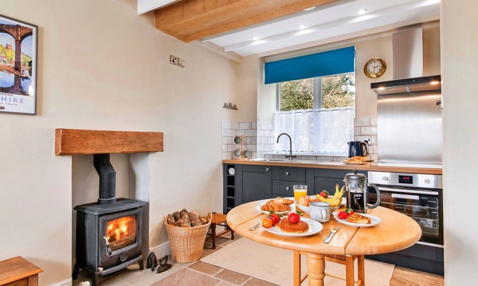 Grewelthorpe Casa | Estupenda casa de vacaciones para 2 personas con WIFI, TV y mascotas permitida