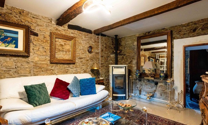 Ville San Pietro Casa | Preciosa casa de vacaciones para 6 personas con WIFI, A/C, mascotas permitida y vista panorámica