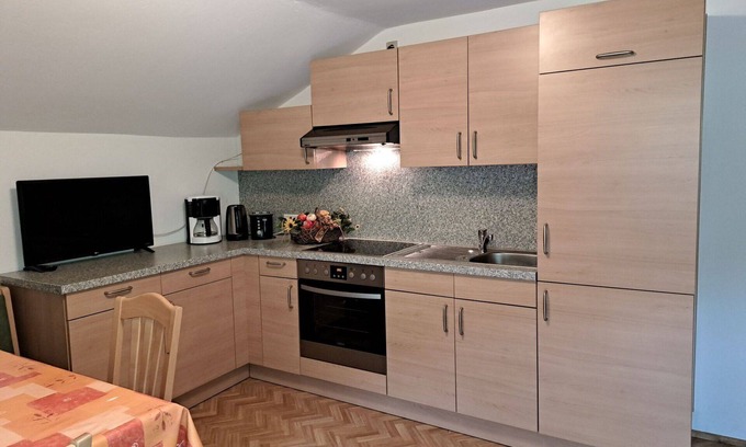 Hainzenberg Villa | Preciosa casa de vacaciones para 7 personas con WIFI, TV, balcón y aparcamiento