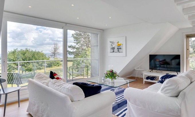 Klint Casa | "Stygg" - 20m from the sea by Interhome