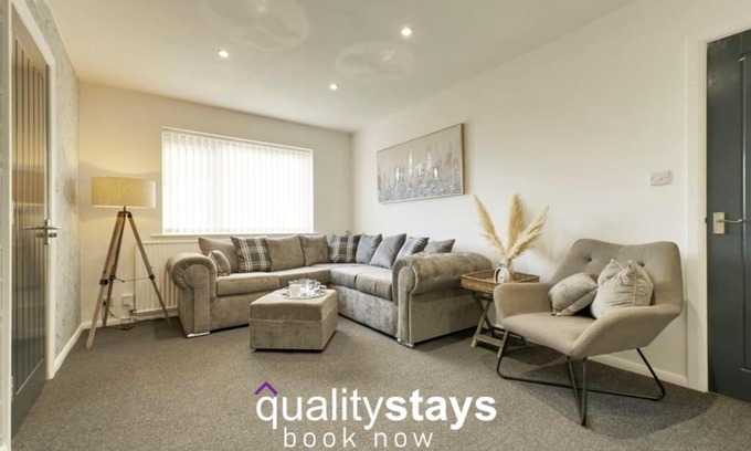 Forsbrook Apartamento | Stylish 2 bed flat near Alton Towers
