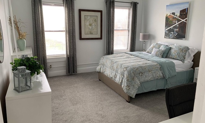 South Baltimore Apartamento | Stylish 2BD 1BA apartment located in Federal Hill