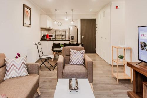 San Eugenio Apartamento | Stylish 2BR Apartment Balcony View