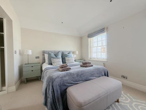 Kensington Villa | Stylish 3-Bedroom Terrace House Near Earls Court