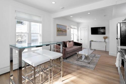 Stamford Apartamento | Stylish 3BR,2BA Retreat in the Heart of Stamford