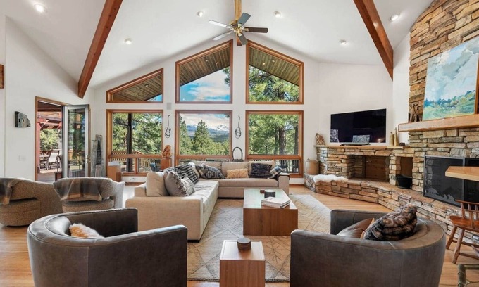 Durango Casa | Stylish 4BR Epic Deck + Views