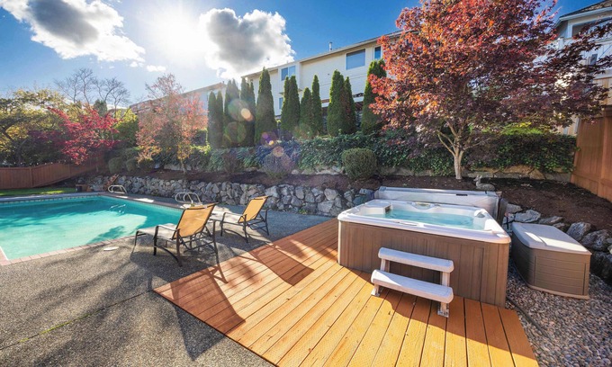 Waller Casa | Stylish 4BR retreat with pool & year-round hot tub!