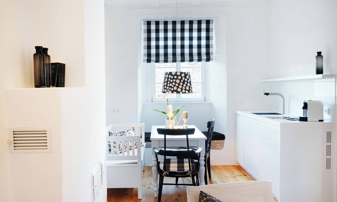 Muerlenbach Otro | Stylish apartment at Bertradaburg Castle