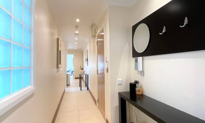 Galway Apartamento | Stylish apartment with Jacuzzi Bath, 2 minutes from the ocean