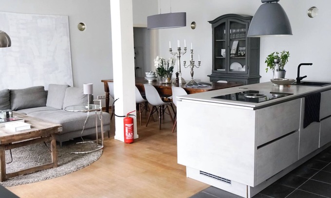 Pempelfort Apartamento | Stylish boutique loft Düsseldorf City for up to 6 people