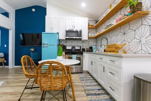 San Clemente Apartamento | Stylish Casita min from the beach !
