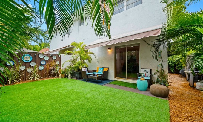 Coral Way Casa | Stylish House by Grove Central. Private Patio BBQ. 5mi Beach