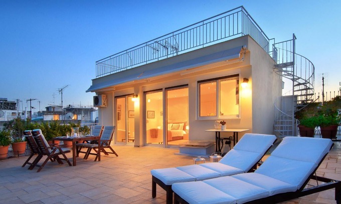 Thissio Hotel | Stylish studio loft with Superb balcony