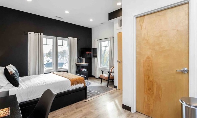 Danbury Apartamento | Stylish Studio with Kitchen, Central Danbury