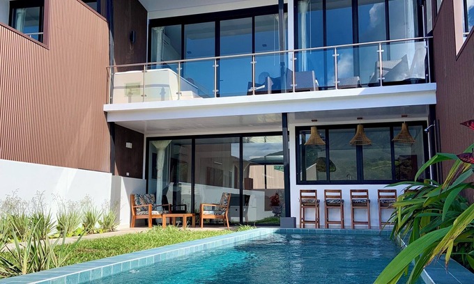 Aguas termales de Arenal Villa | Stylish Volcano Villa w/ Jacuzzi & Private Pool, volcano views, sun deck, WiFi