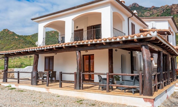 Tertenia Apartamento | Su Castangiu2, first floor in villa with swimming pool and 5-a-side football pit