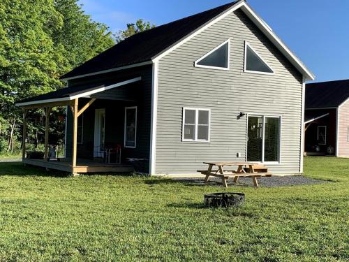 Stowe Area Casa | Sugar House Cottage close to Smugglers Notch