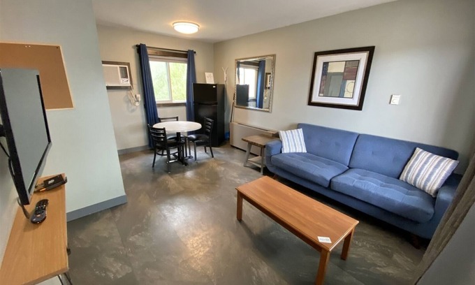Rapid City Apartamento | Suite 305 - 1 BR Apartment | 1 Bed, 1 Bath