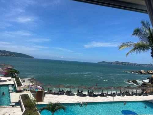 Zona costera de Acapulco Apartamento | Suite con acceso a playa y vista espectacular