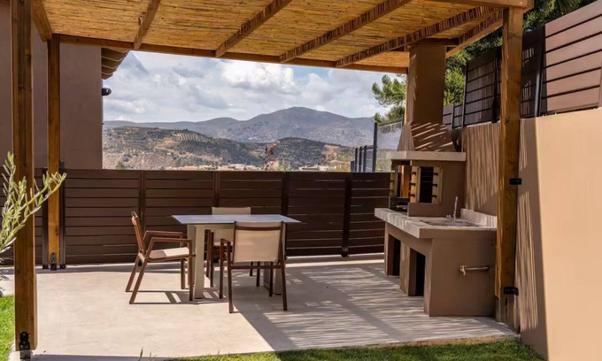 Malevizi Apartamento | Suite Rhea with BBQ and garden next to Heraklion by Kalles Homes & Suites