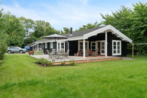 Faxe Ladeplads Casa | Summer Cottage With Jacuzzi And Sauna