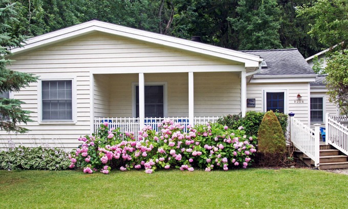 Lakeside Cabaña | Casa rural cerca de la playa privada - Fechas de verano disponibles