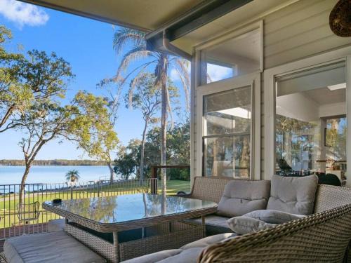Lake Munmorah Casa | Summer Lakefront Bliss and Pool